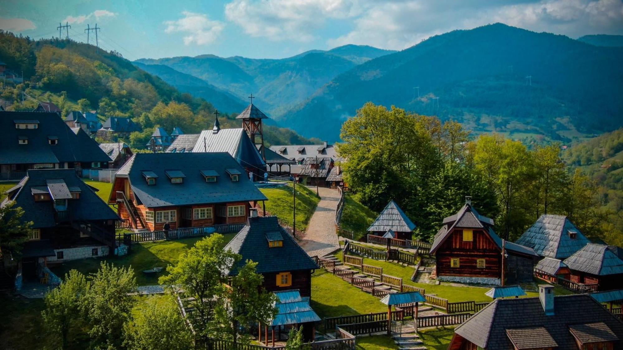 Mecavnik Resort モクラ・ゴラ エクステリア 写真