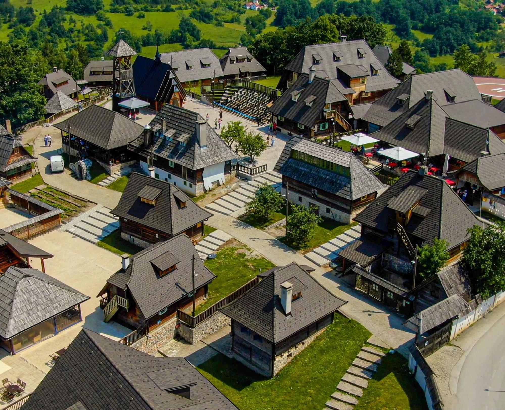 Mecavnik Resort モクラ・ゴラ エクステリア 写真