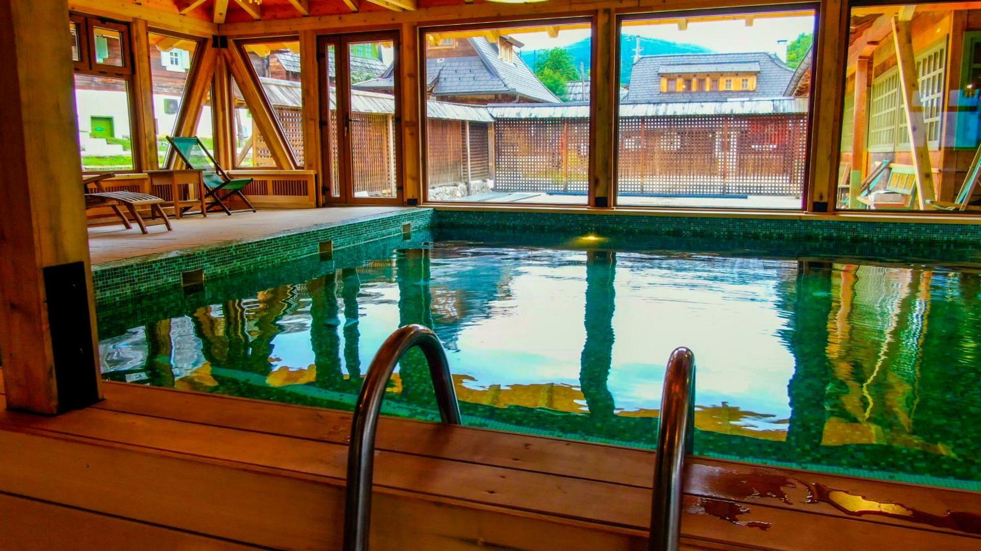 Mecavnik Resort モクラ・ゴラ エクステリア 写真