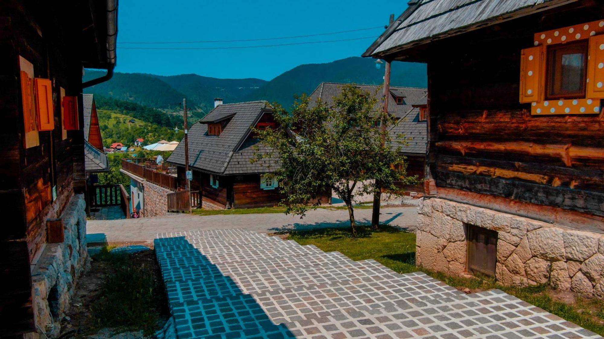 Mecavnik Resort モクラ・ゴラ エクステリア 写真
