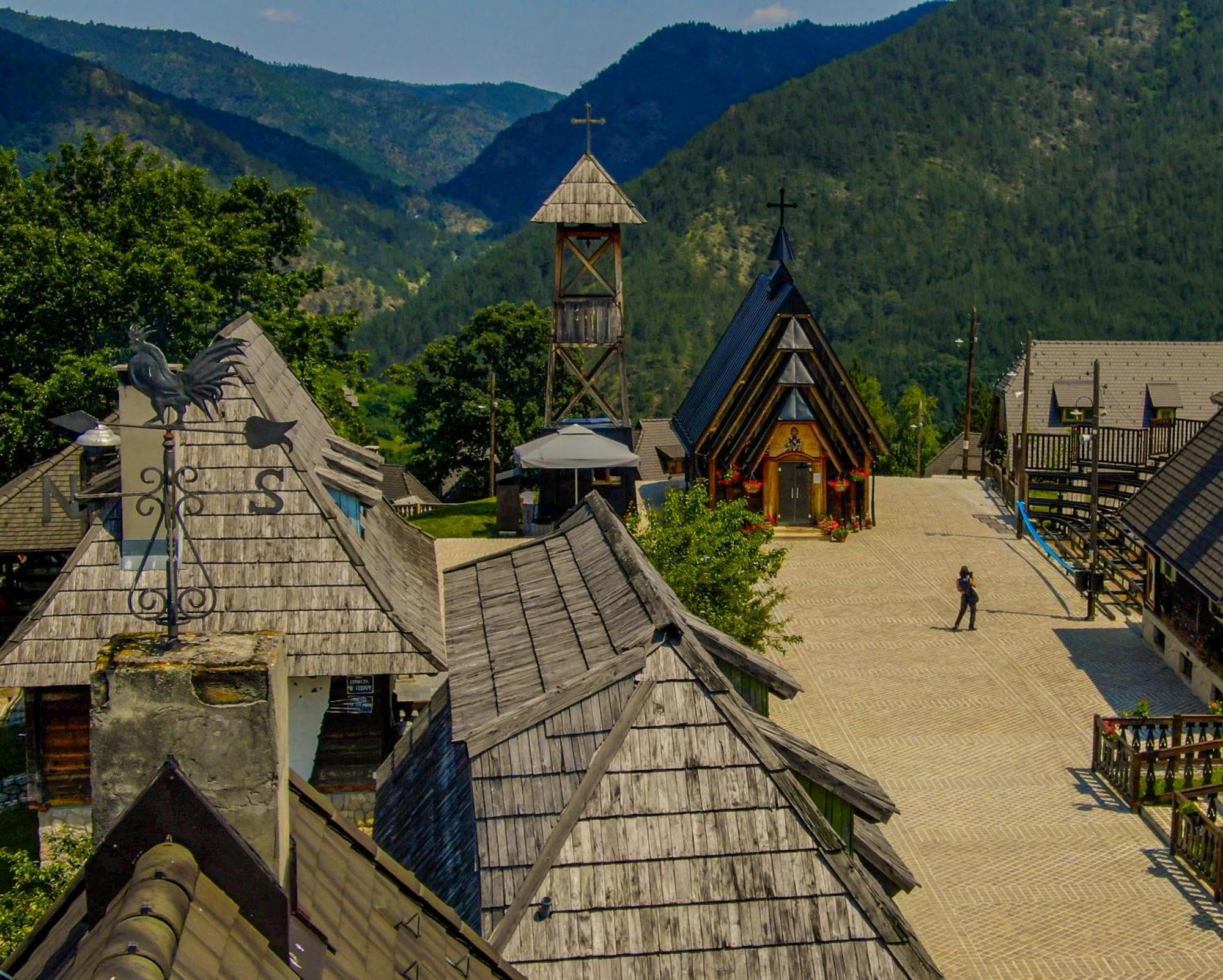 Mecavnik Resort モクラ・ゴラ エクステリア 写真