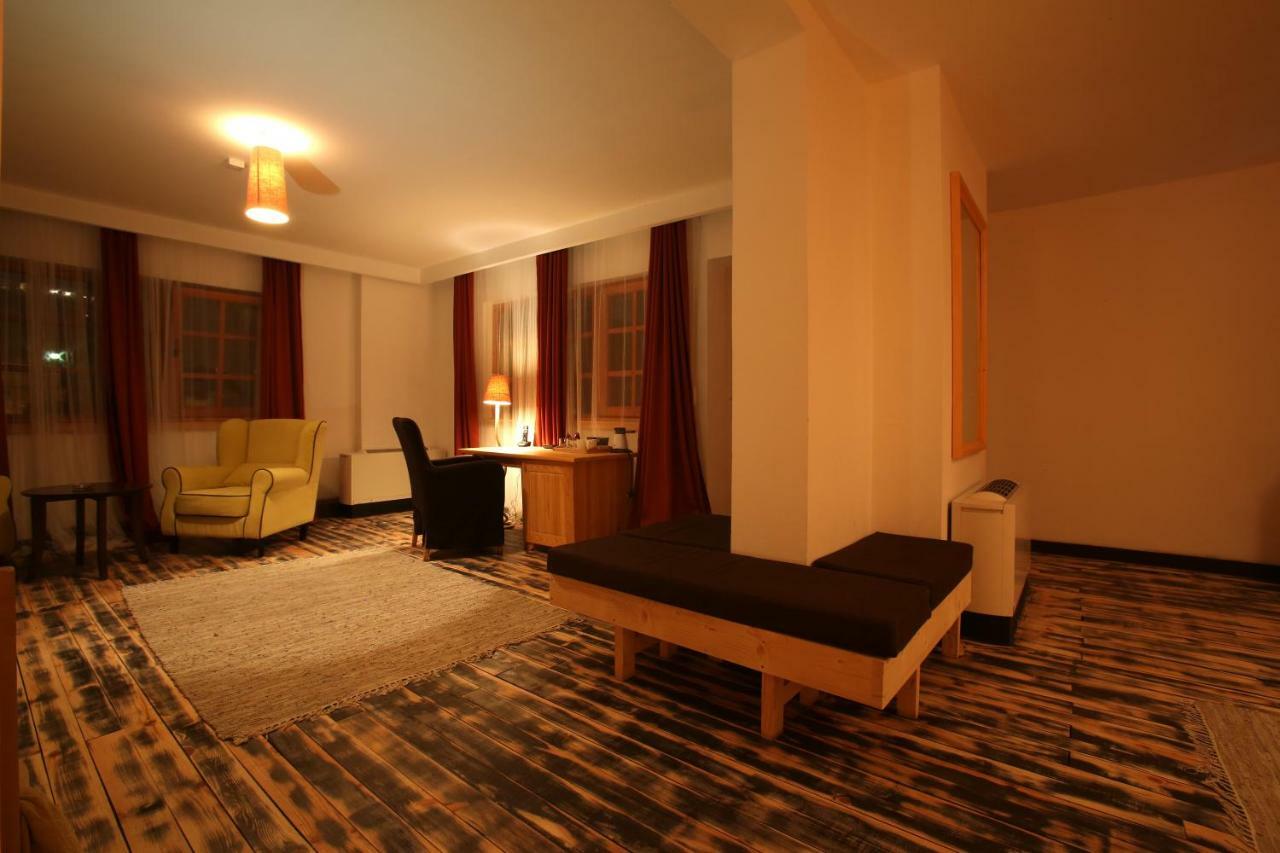 Mecavnik Resort モクラ・ゴラ エクステリア 写真