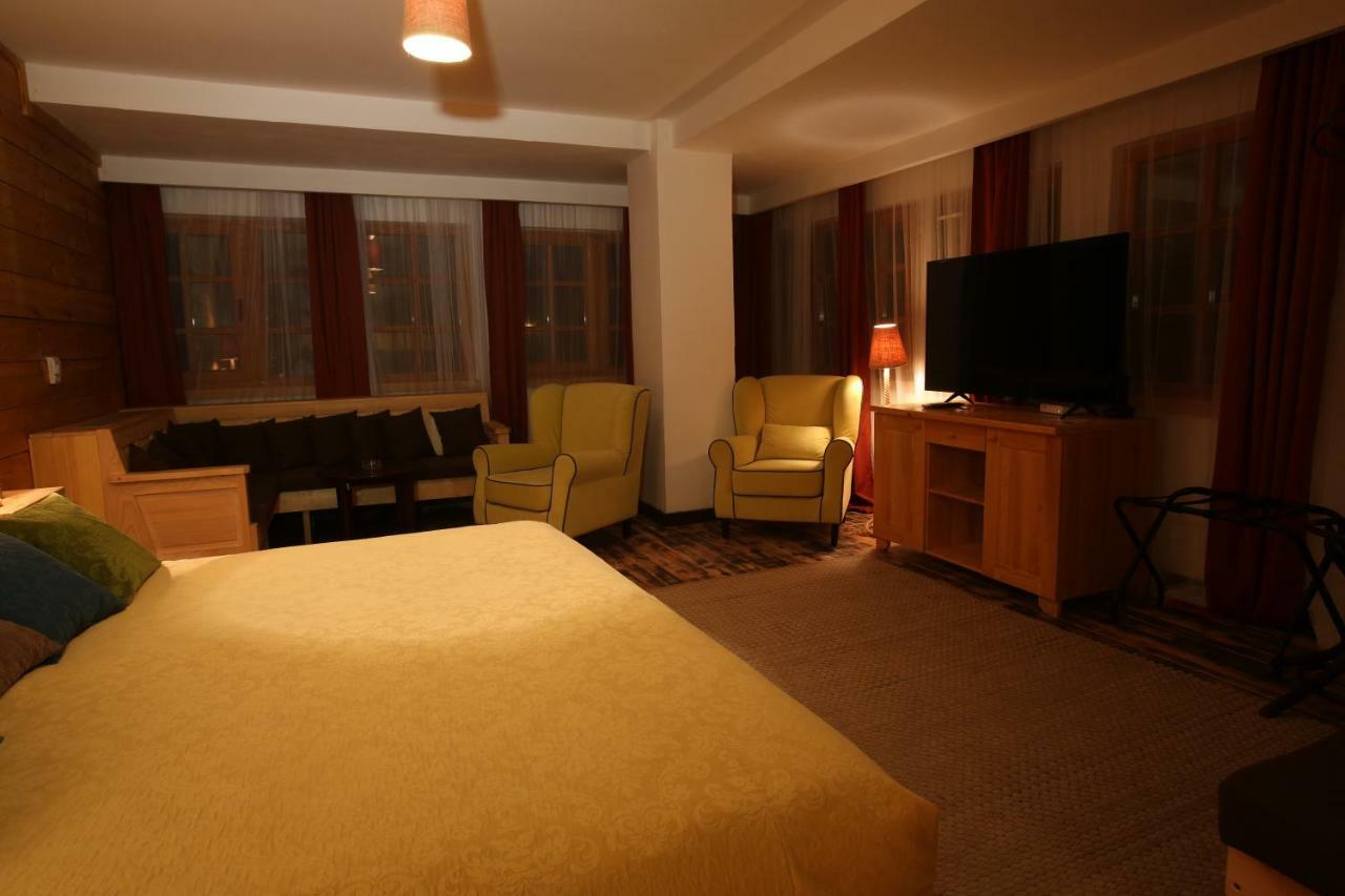 Mecavnik Resort モクラ・ゴラ エクステリア 写真